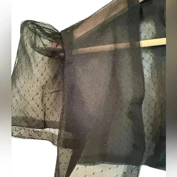 Beautiful Black Woman’s Lace puffed Sleeve Bolero Jacket - Picture 8 of 15